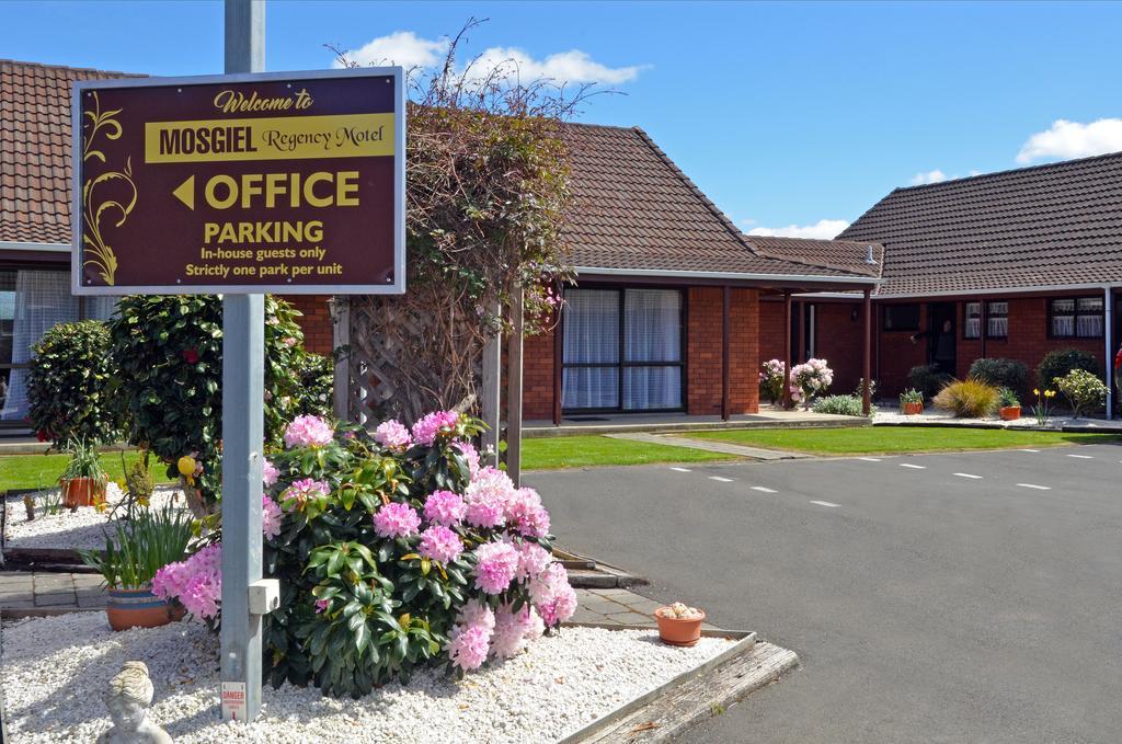 Mosgiel Regency Motel Екстер'єр фото
